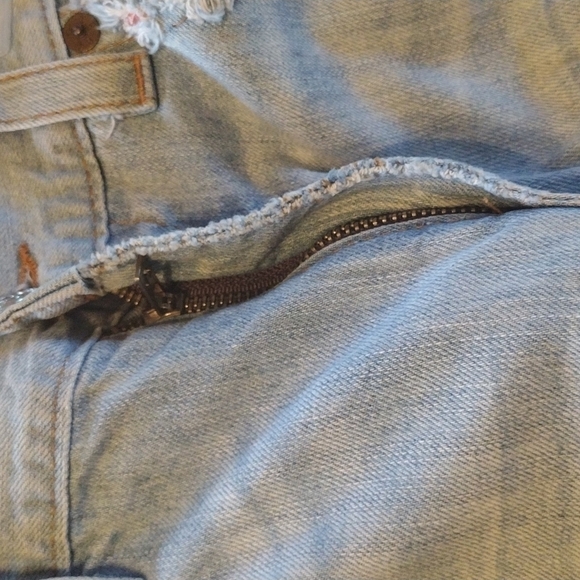 LADIES Jeans by𝅺 TRUE RELIGION - Picture 8 of 17
